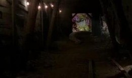 狂蟒之灾4电影在线观看,蟒影重生，惊悚再临